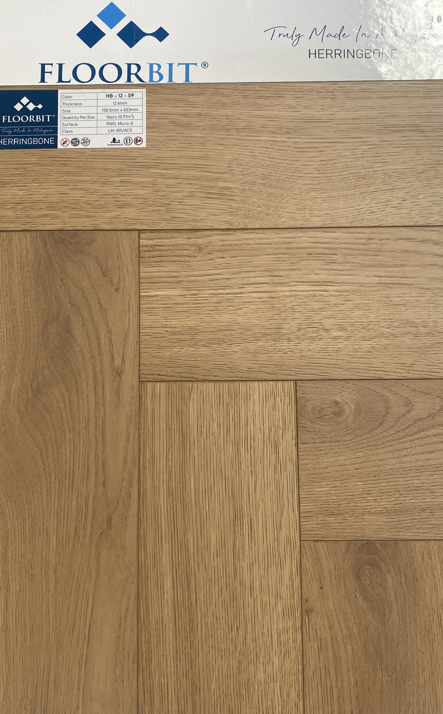 Sàn gỗ xương cá FloorBit HB1209