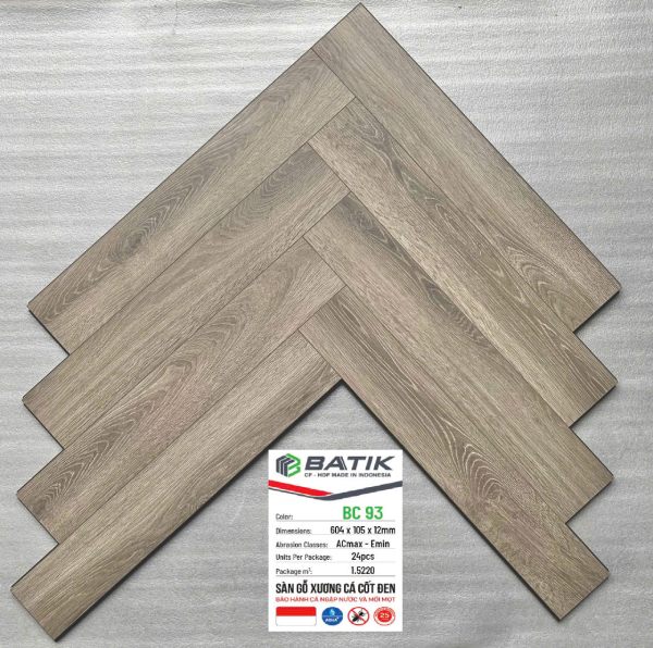 Sàn gỗ xương cá cốt đen Batik
